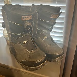 Maysis K2 snowboarding boots
